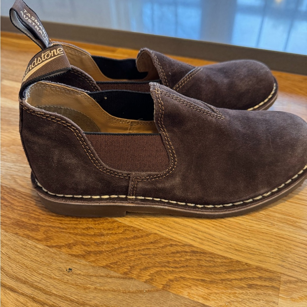Great conduction, rarely worn. - Picture 3 of 4